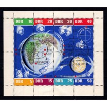 5 års russisk rumflyvning. Miniark.